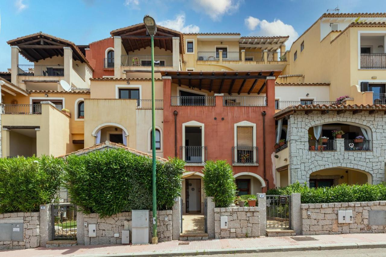 Casa Vacanze Raggio Di Luna Villasimius Ngoại thất bức ảnh